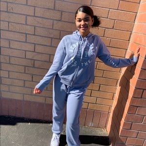 Meet your Posher, Eva